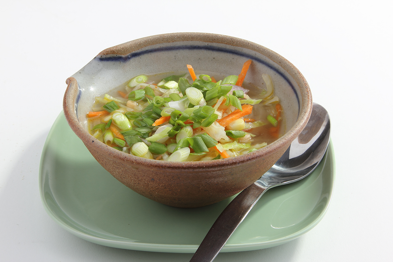 10 Minute Vegetable Noodle Soup – Beat The Budget